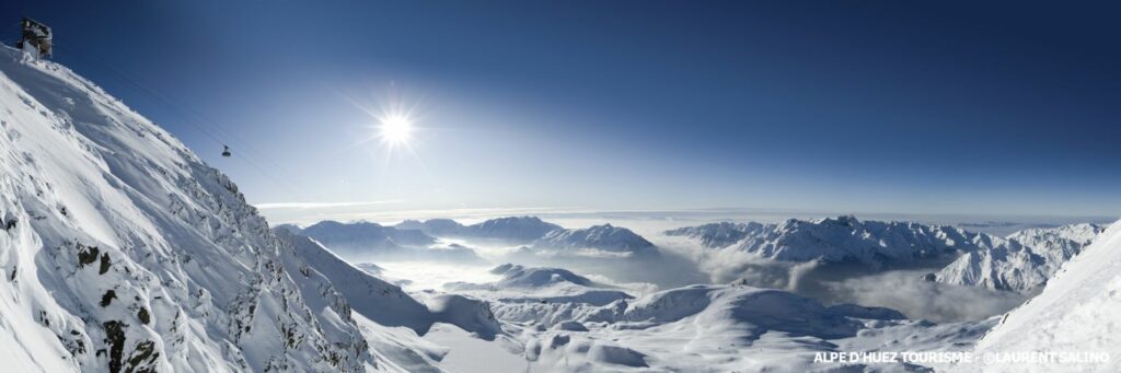Alpe d'Huez - Vue du Pic Blanc à 3330 métres d'Altitude