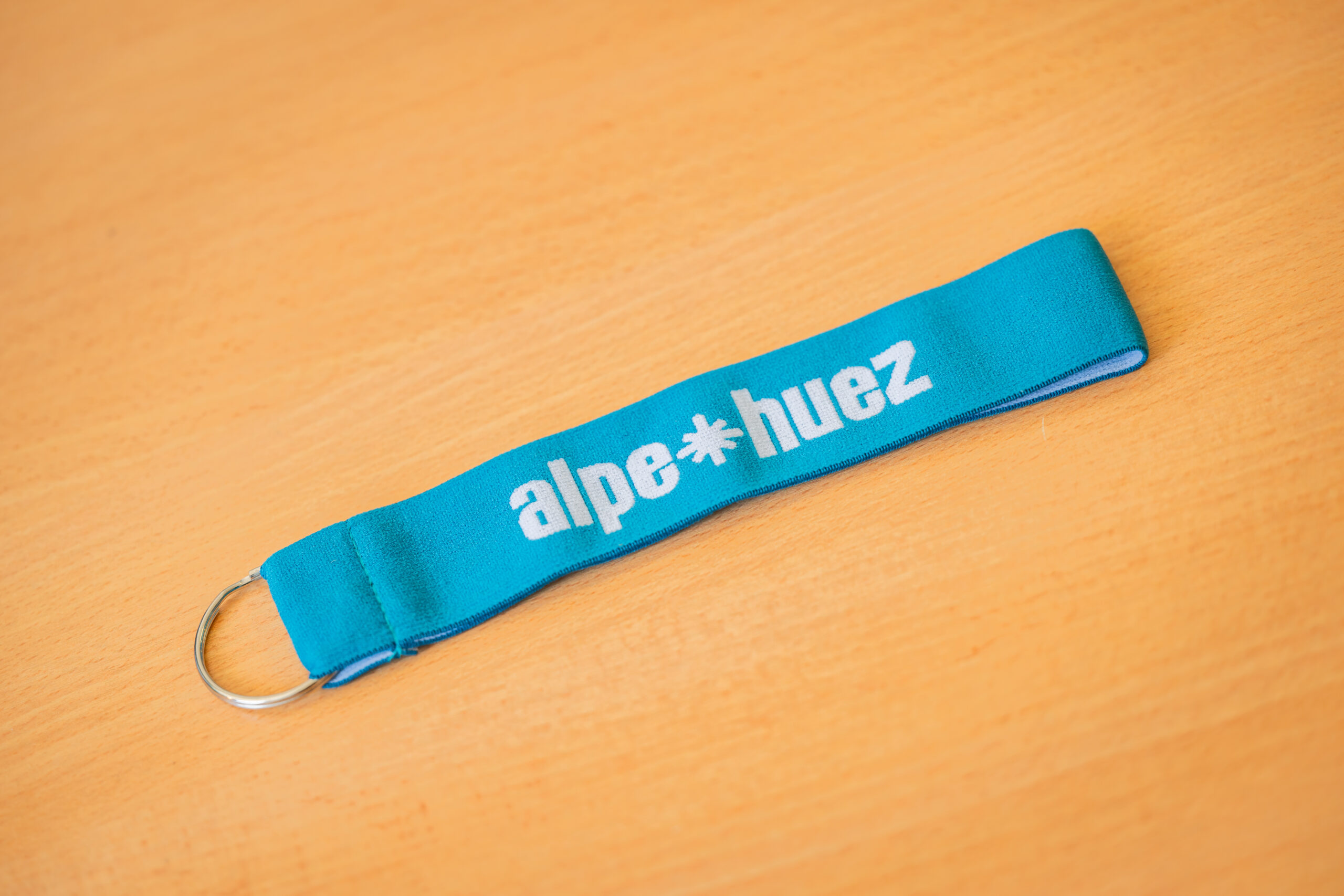 Elastic lanyard key holder Alpe d Huez