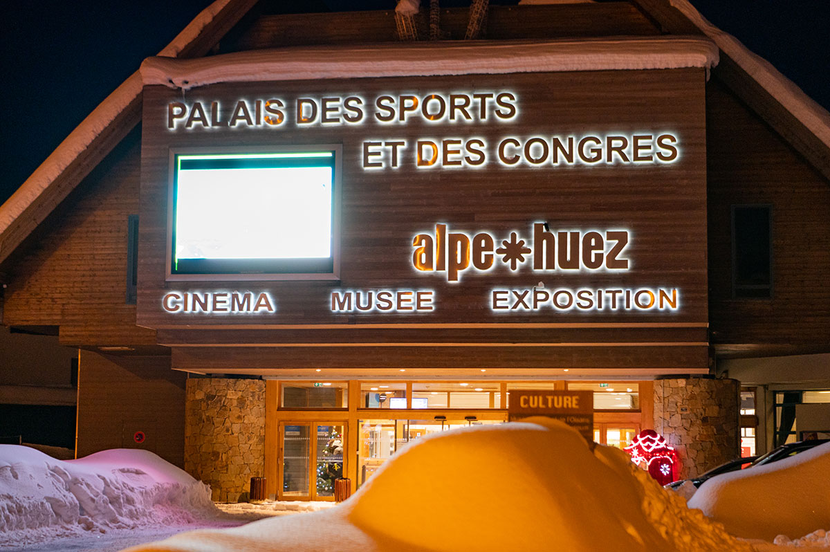 Schedule Palais des Sports <br />from December 4 to 17, 2023