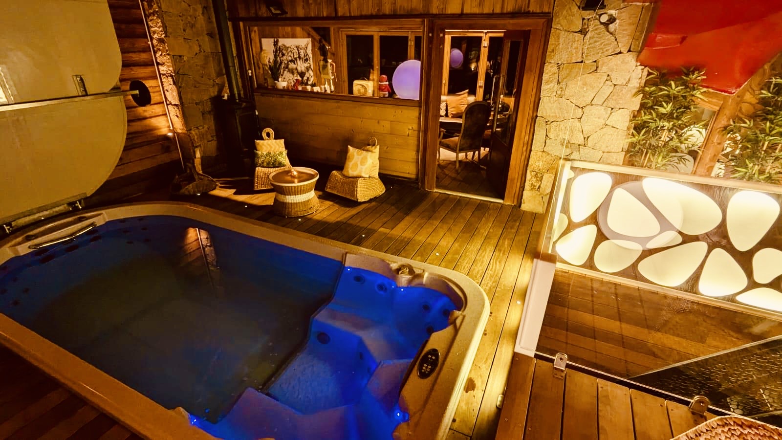 jacuzzi-1.jpg