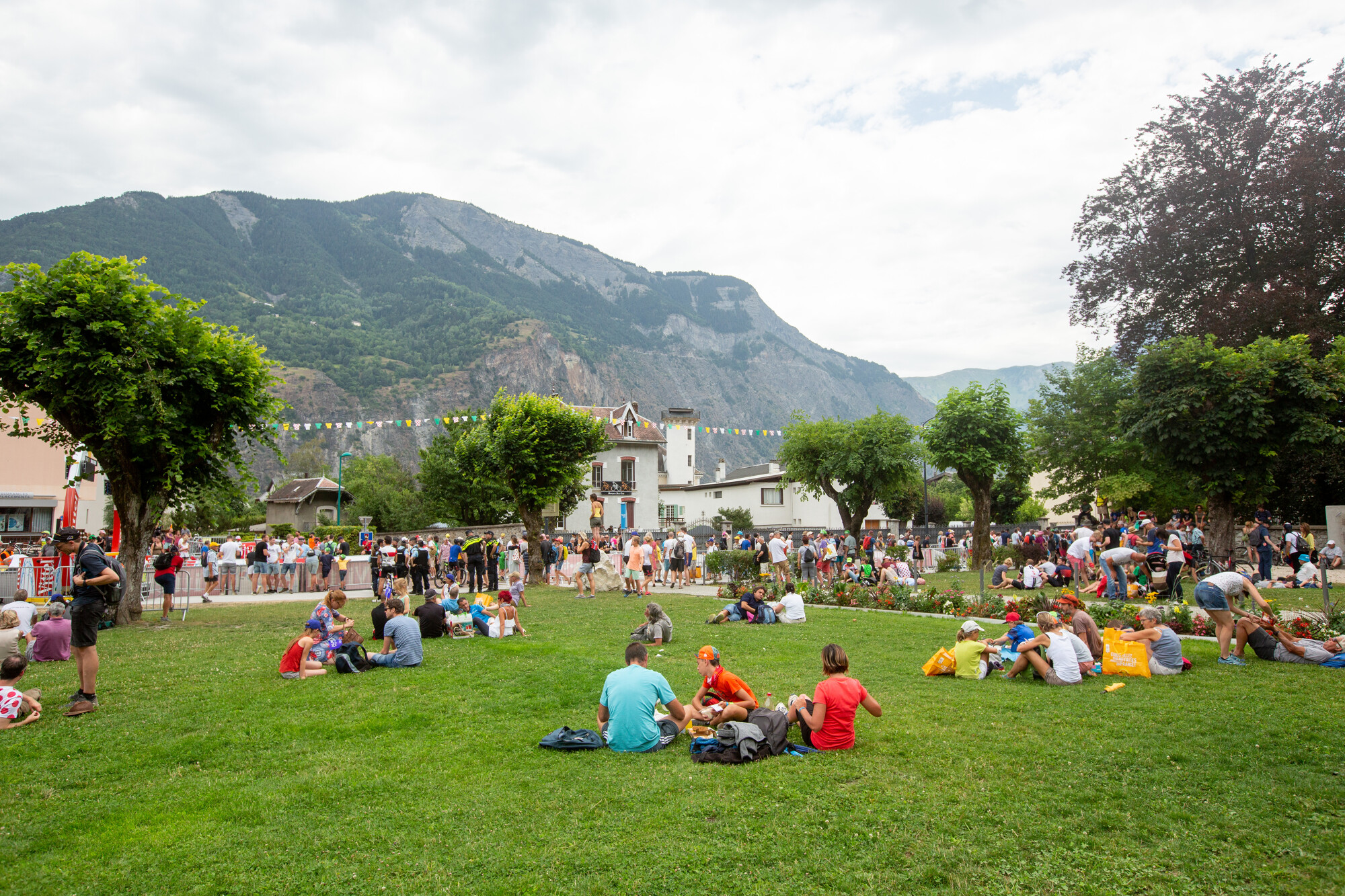 Tour de france 2026 - étape 20 : Départ du Bourg-d'Oisans_Le Bourg-d'Oisans