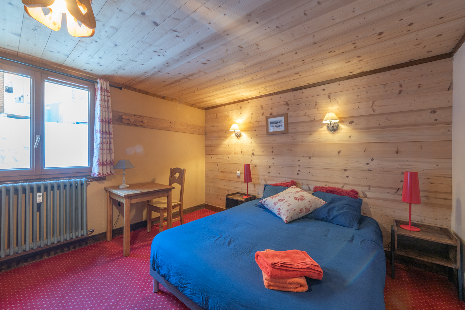 Chalet Alpe Two 12P- 5 CH- 5 SDB - Jacuzzi- Sauna- Pieds des pistes et centre