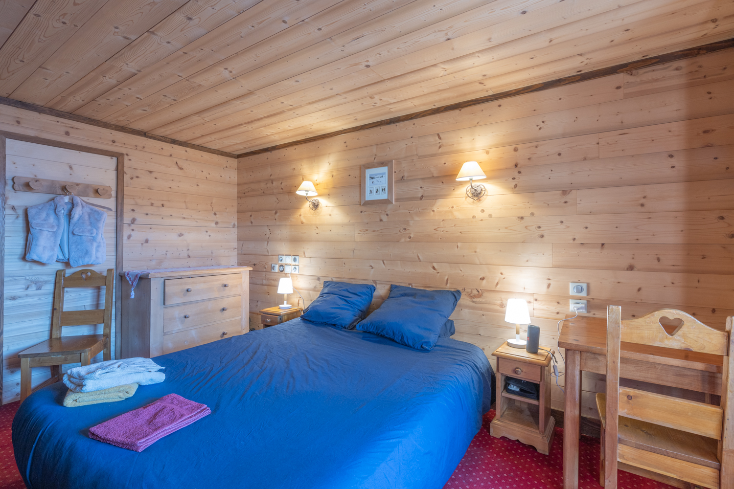 Chalet Alpe Two 12P- 5 CH- 5 SDB - Jacuzzi- Sauna- Pieds des pistes et centre