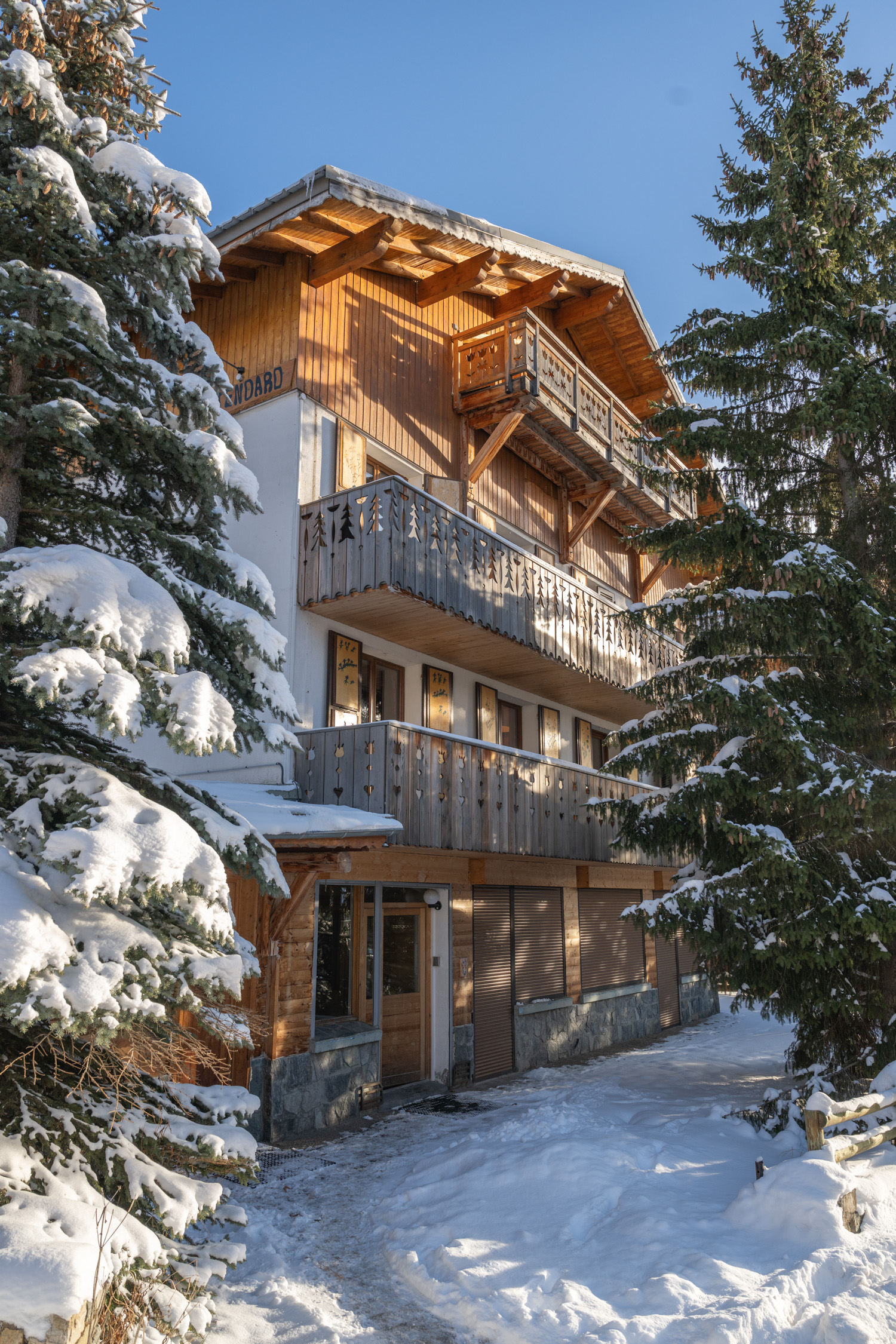 Chalet Alpe Two 12P- 5 CH- 5 SDB - Jacuzzi- Sauna- Pieds des pistes et centre