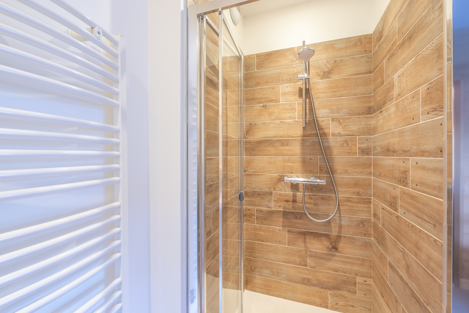 Chalet Alpe One 8P -3 chambres -3 SDB- pieds des pistes et centre