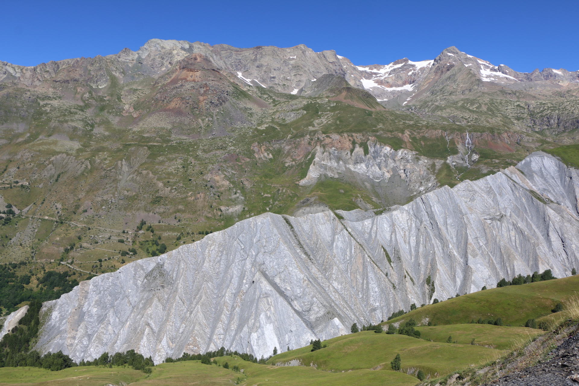 Anna Purna Adventure Road Trip Echine de Praouat.JPG