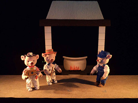 LES 3 PETITS COCHONS.jpg