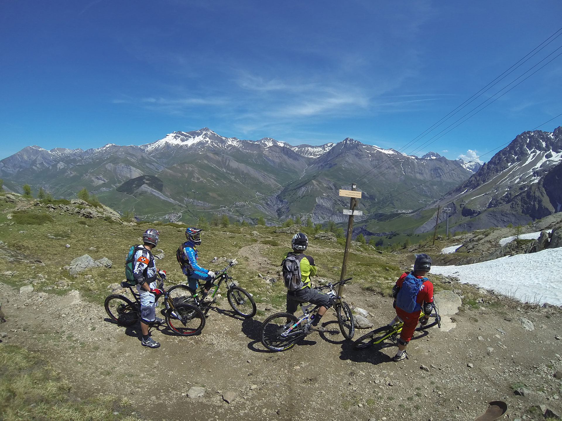 Ecole MCF Alpe d'Huez - Cours de VTT et V&eacute;lo de route_Alpe d'Huez