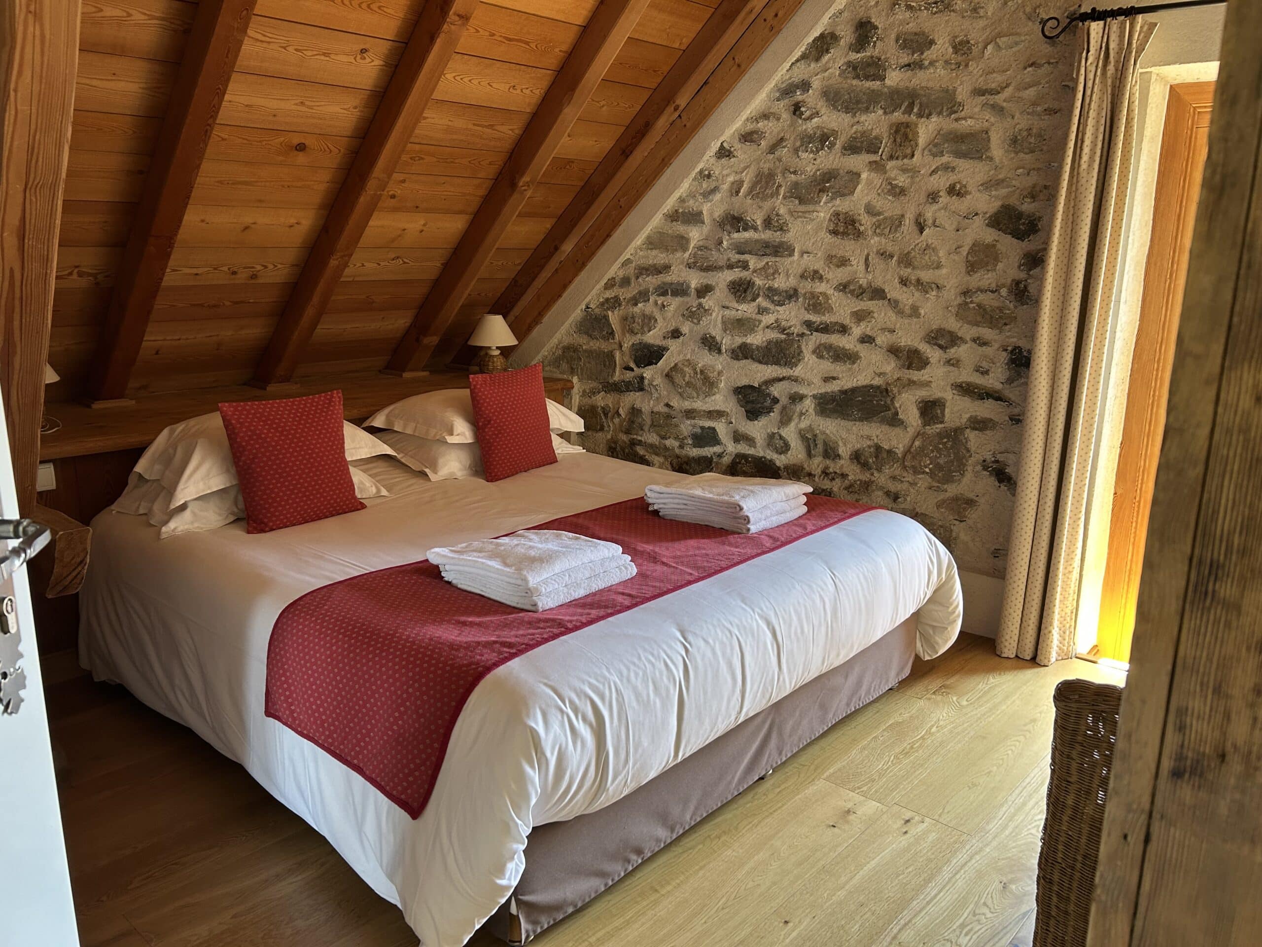 Chalet Ancolie CH 5